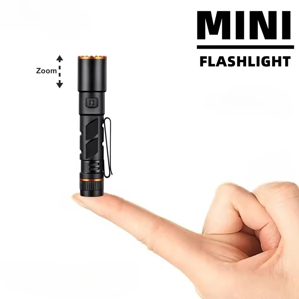 Street Fashion Blog - Lanterna Mini Zoom EDC de Alta