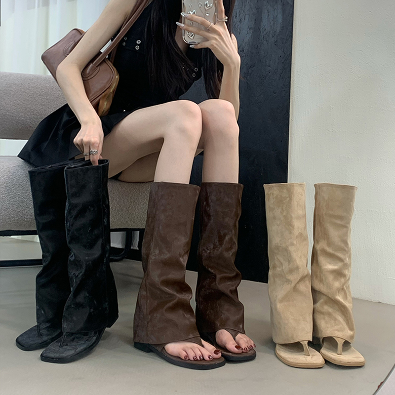 Street Fashion Korean - Botas Femininas Vazadas de Cano Médio