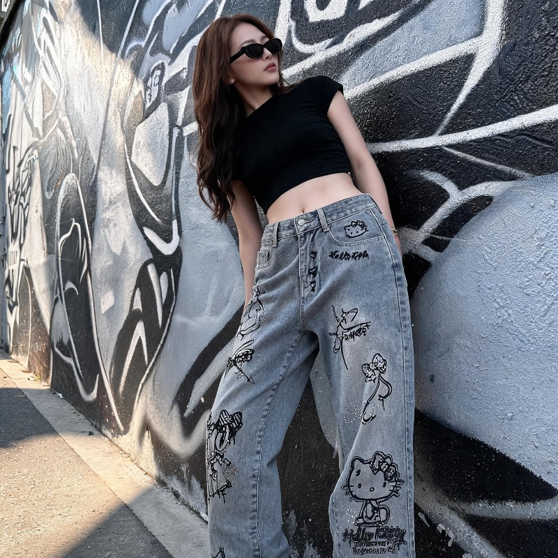 Jeans Femininos Casuais de Cin - Street Fashion Model avaliação e preço